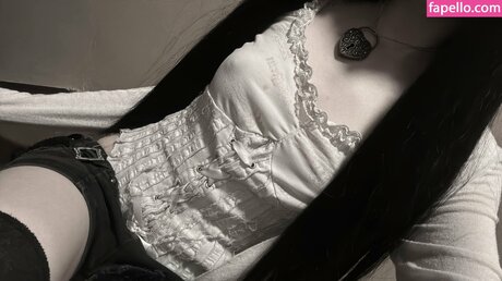 veildose pretty pornstar pics