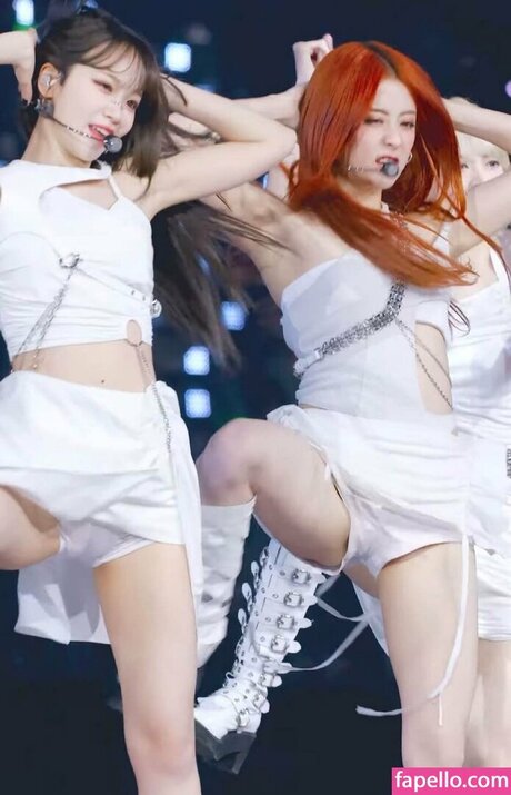 Huh Yunjin_ high quality star img