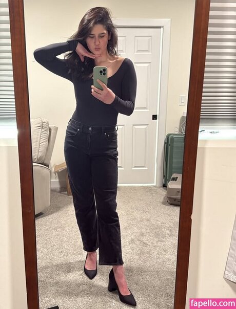 Elyse Myers pornstar adult photo