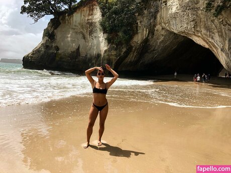 Luciane Buchanan star nice photo