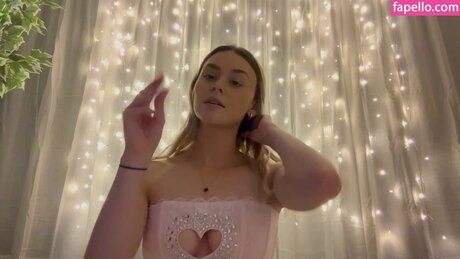 Simply Kel ASMR actress img