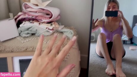 Simply Kel ASMR pornstar top picture
