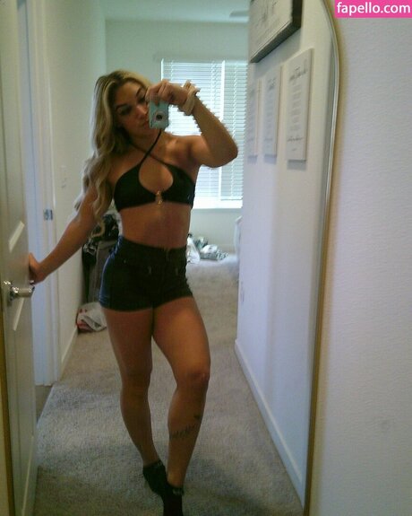 Thea Hail star high quality picture