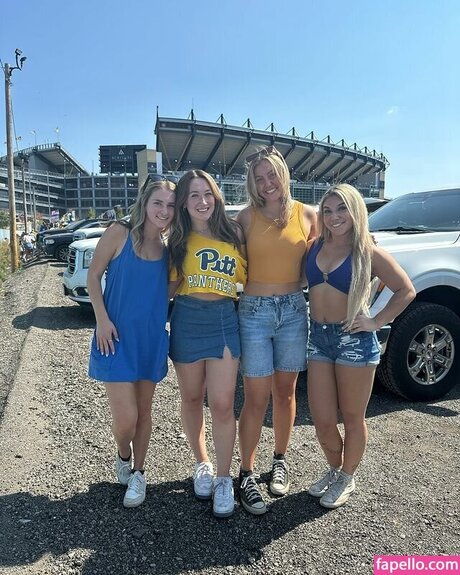 Thea Hail hd actress pics