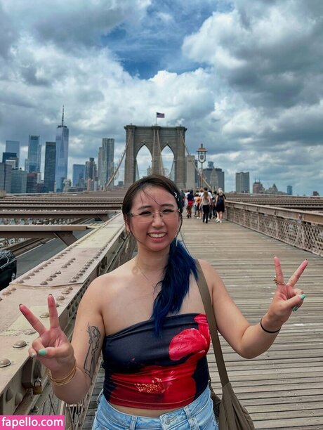 Sophia Phan nice actress pics