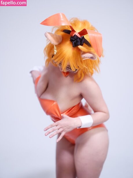 Gumbun nude star photo