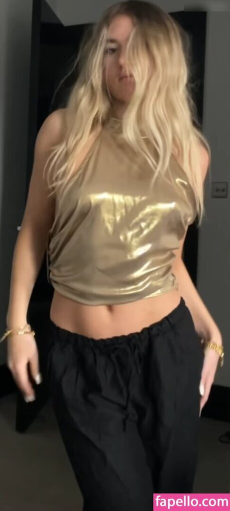 kitchen onlyfans sexy photo