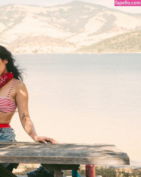 odetovenus hd model photos