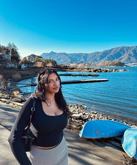 Abby Govindan model best image