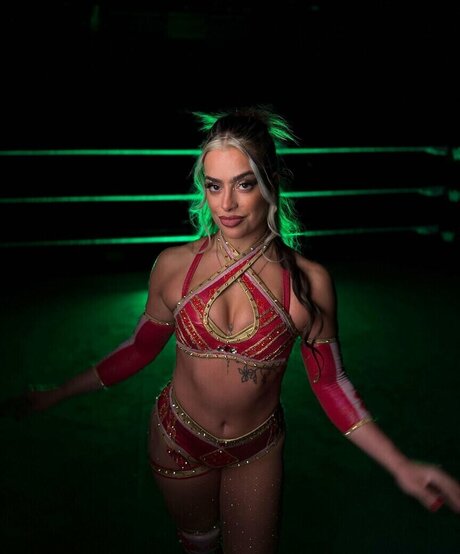 Sirena Linton erotic pornstar pictures