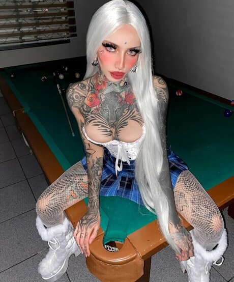 Divinajuventu top pornstar image