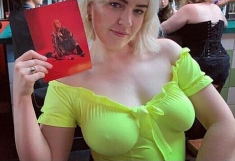 asian girlfriend onlyfans free picture