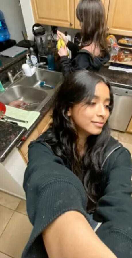 Juicyyyjoss nude actress pictures