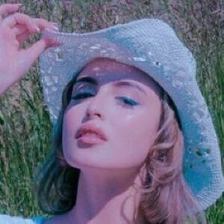 Isabelle Sky model hd archive