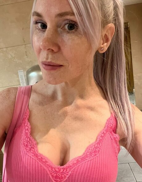 Donna Shepherd high quality star picture