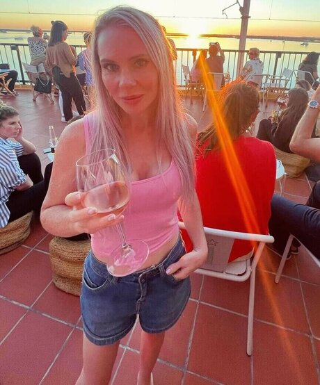 Donna Shepherd model sex picture