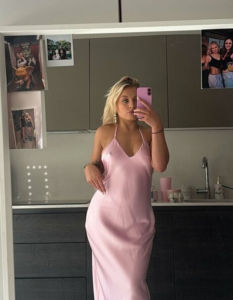 Luceoliviaxo model erotic img