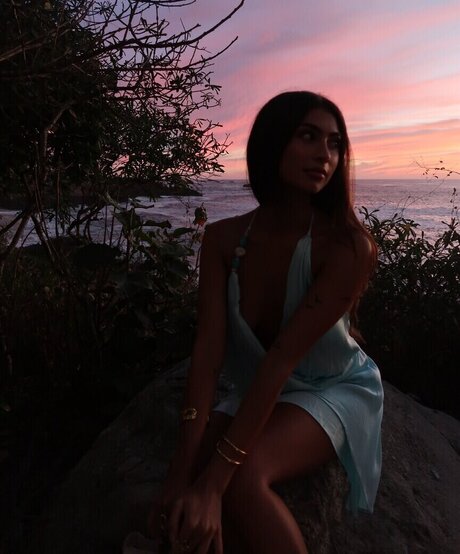 Bella Ramirez model high quality pics