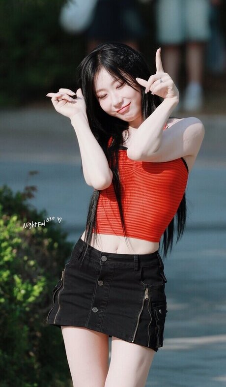 Chaeryeong pretty actress img