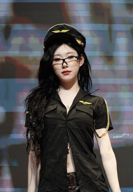 Chaeryeong nude star archive