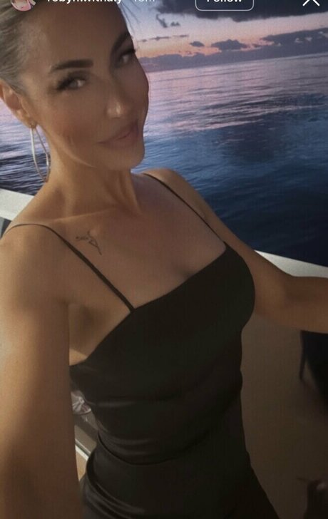 Robyn Fields sexy star gallery