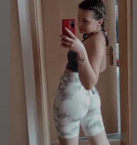 Mariya Oleksiyenko thumbnail