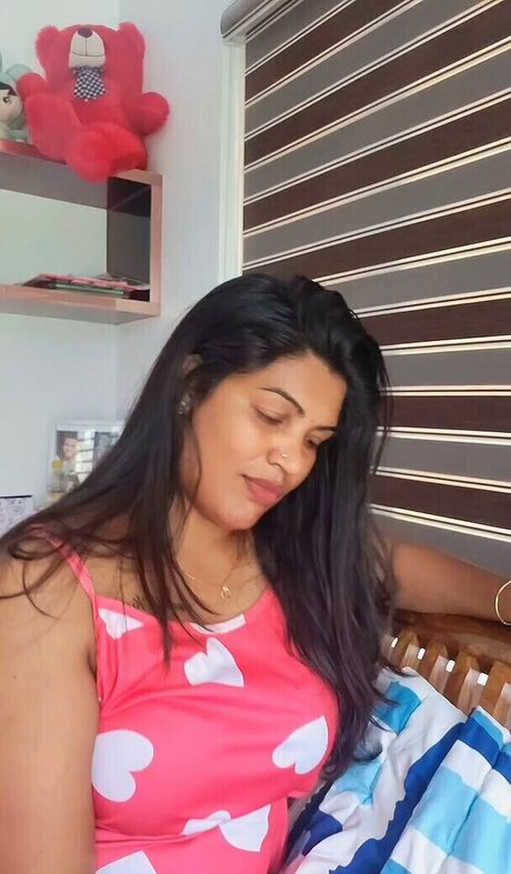 Reshma Cr hd model archive