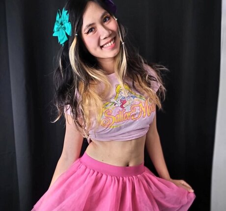 Bessy Q xxx actress pics