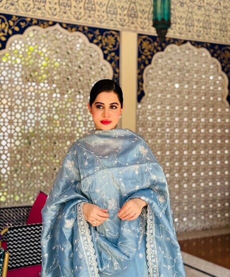 Urfi Javed actress images