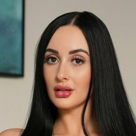Goddess Violet Voss pornographic model gallery