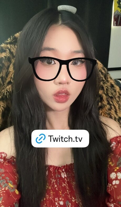 Lo3tus pornstar pretty picture