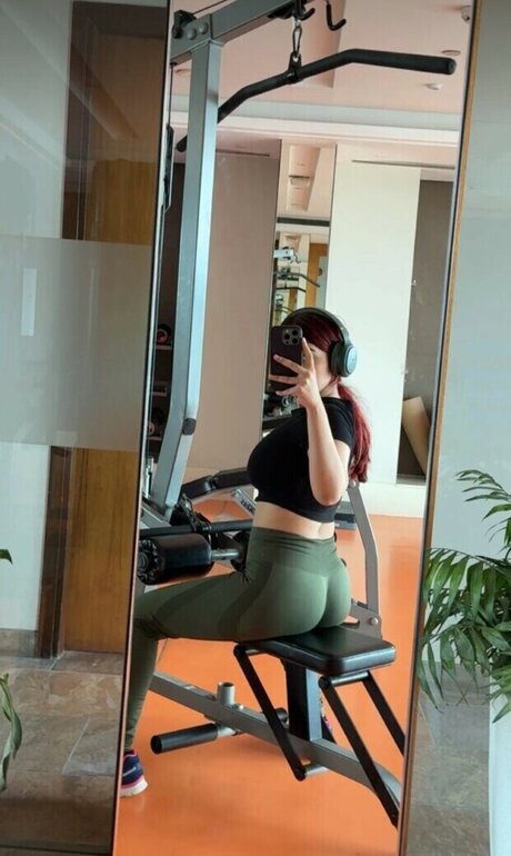 Riya Pandey star sexy archive