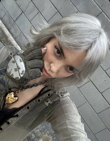 Sophie Powers model hd photos