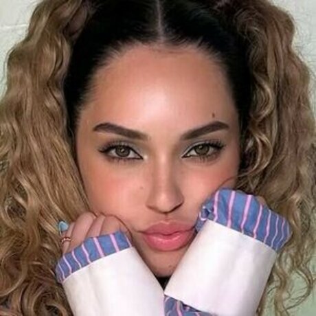 Daniela Avanzini best model gallery