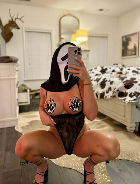 Sophie Swaney model pornographic photo