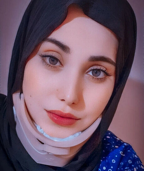 Dounia Stayfia model nude image