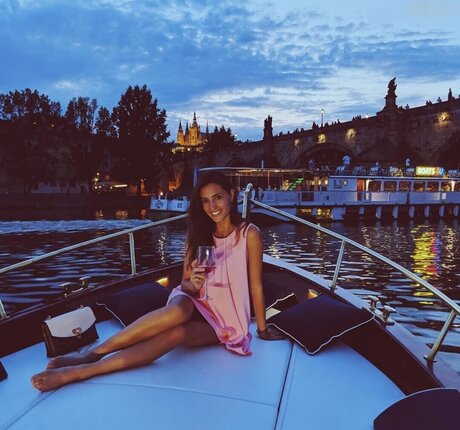 Nadine Menz thumbnail