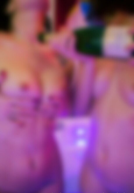 Lara Juice pornstar nude img