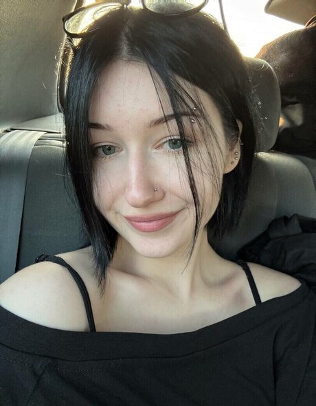 su ga r ik pretty model picture