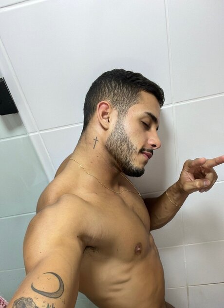 Yuri Castro star sexy picture