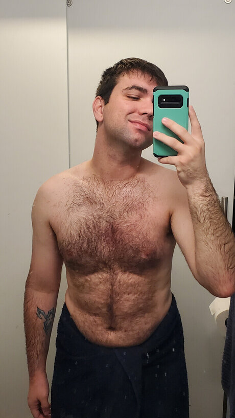 Abroader Otter star nude img