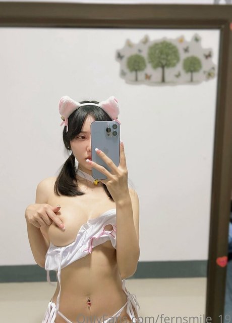 Fernsmile19 nudes star photos