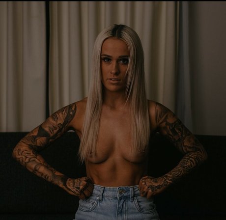 Hayley Mordue model sex pictures