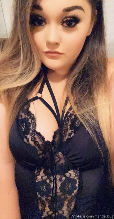 manda bug sexy star image