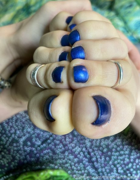 Perfect Mistress naked star pictures