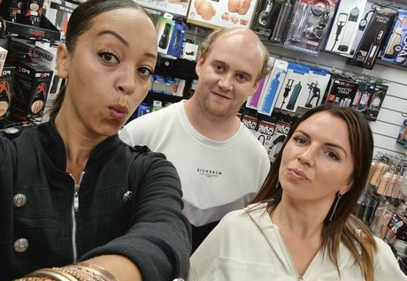 Goddess Alexi pornographic model pictures