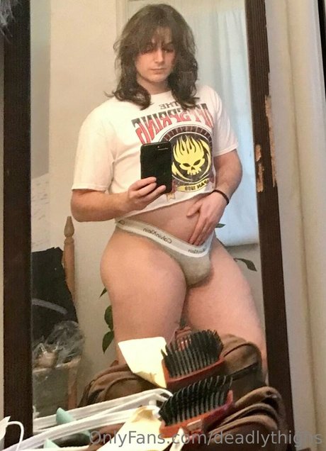 deadlythighs xxx star image