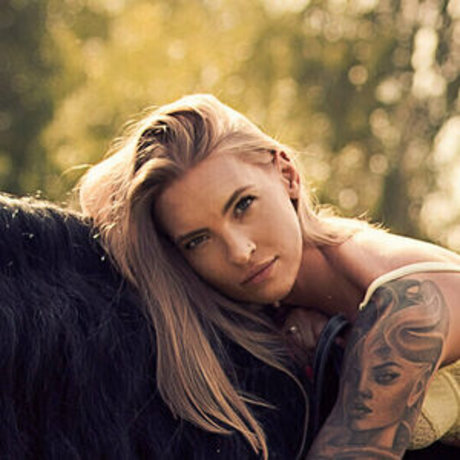 katehound naked actress image