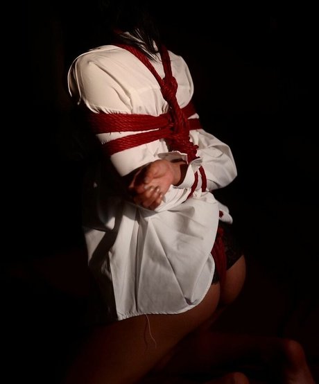 foxie way naked model picture