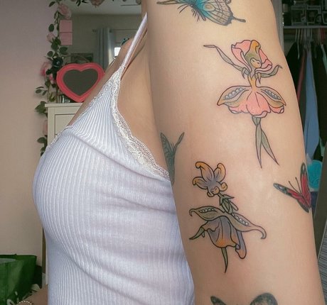 Trin Lovell porn star pic